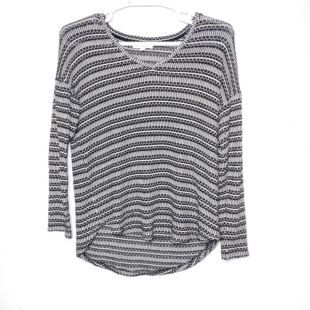 Two Vince Camuto Sweater Womens M Black/White Striped Hi Low V-Neck Long Sleeve